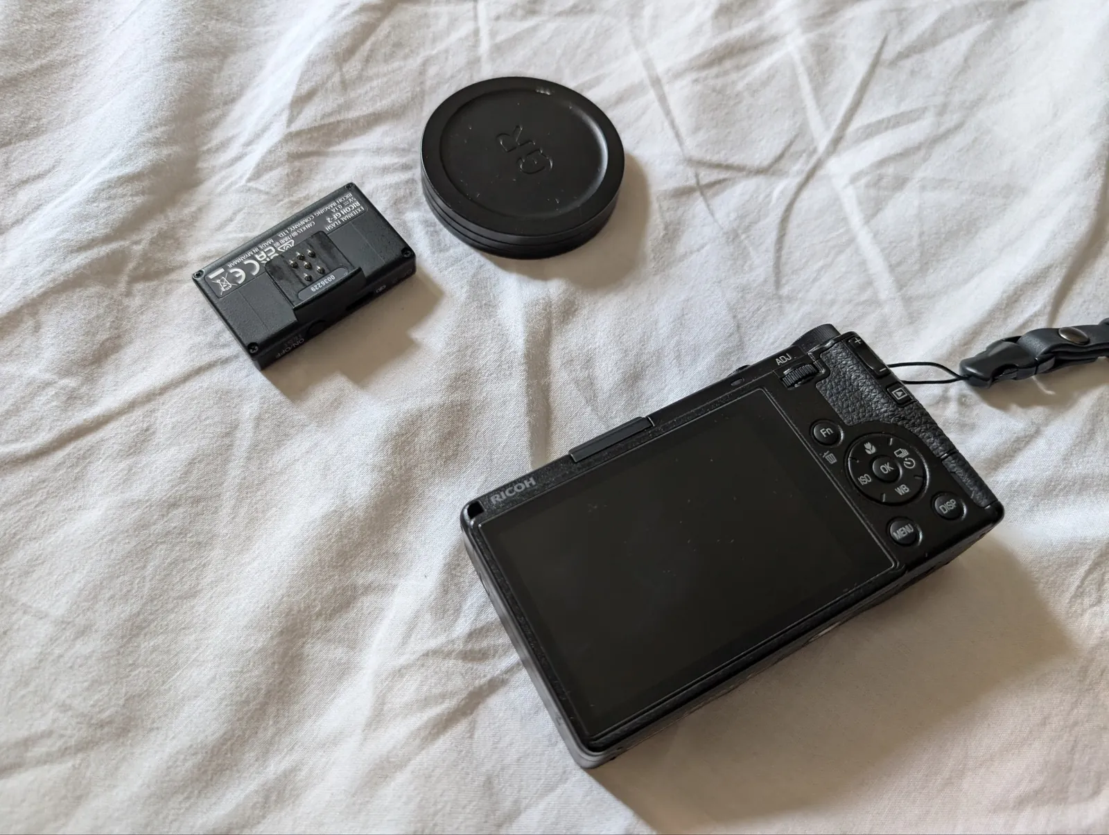 Камера Ricoh GR IV с комплектом 2