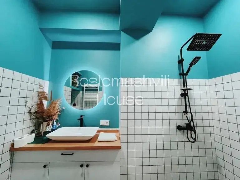 Квартира 60 м² с балконом в Сабуртало 7