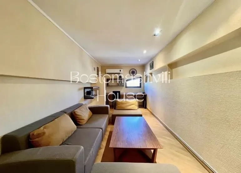 Квартира 155 м² с балконом в Сабуртало 8