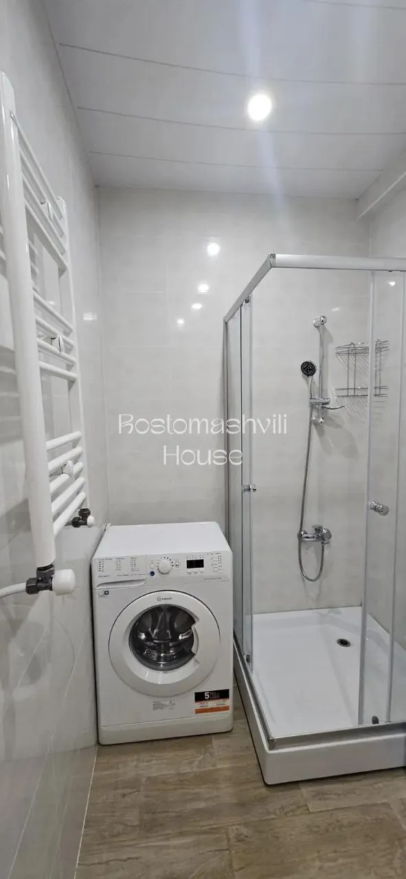 Квартира 100 м² с балконом в Исани 8