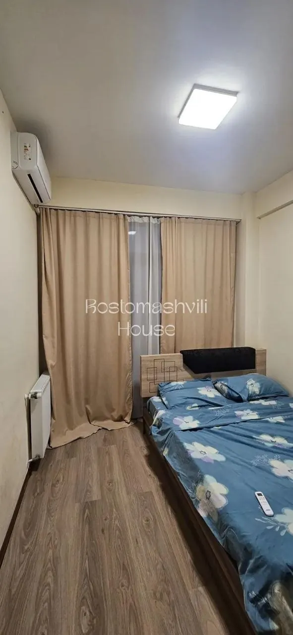 Квартира 100 м² с балконом в Исани 5