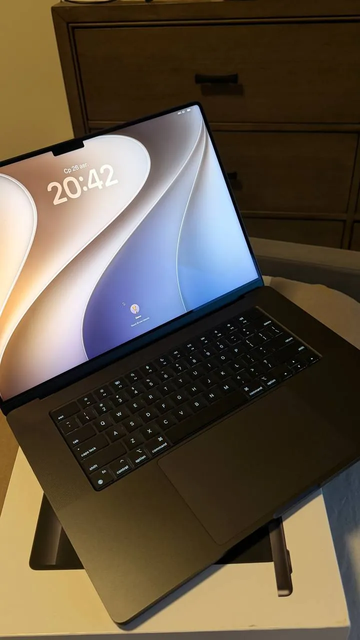 MacBook Pro 16 M4 Pro 48-512 ГБ 2