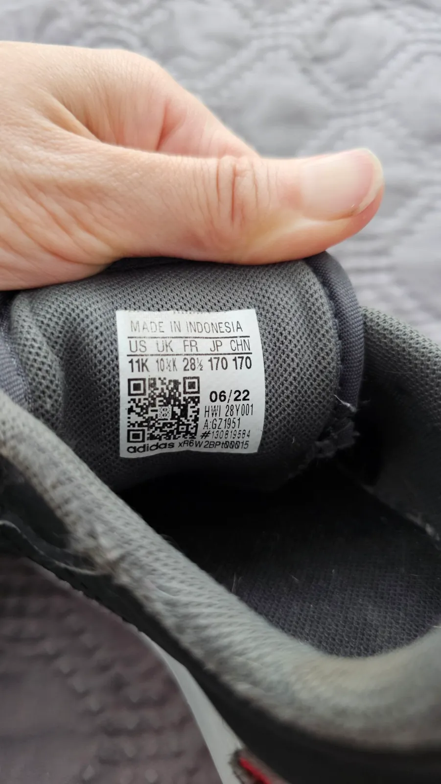 Кроссовки Adidas детские, размер 28 2