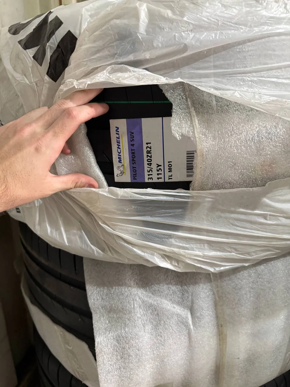 Шины Michelin и Pirelli комплектами 3