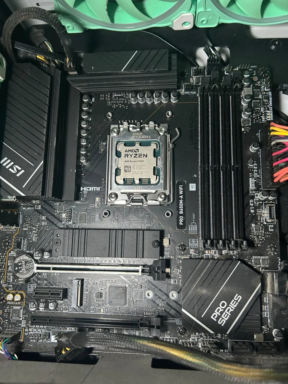 Материнская плата AMD B650M-A и Ryzen 5 7500F 1