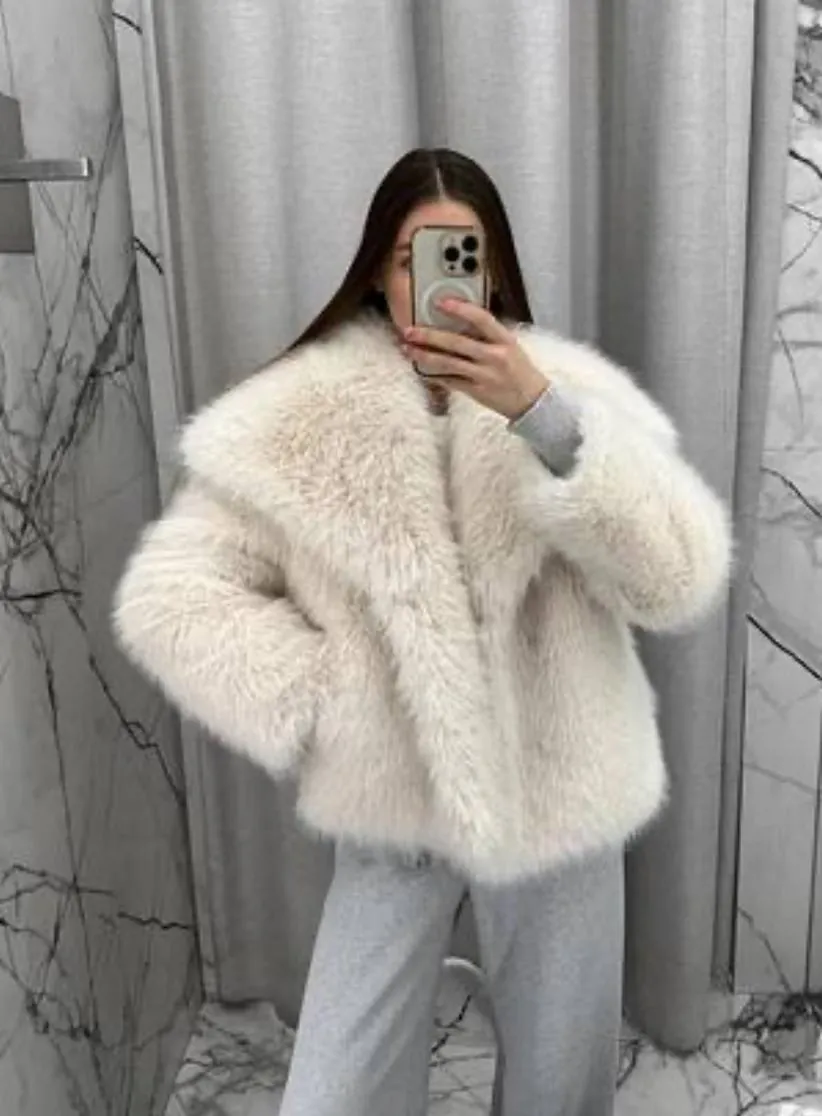Шуба Stradivarius женская размер S 2