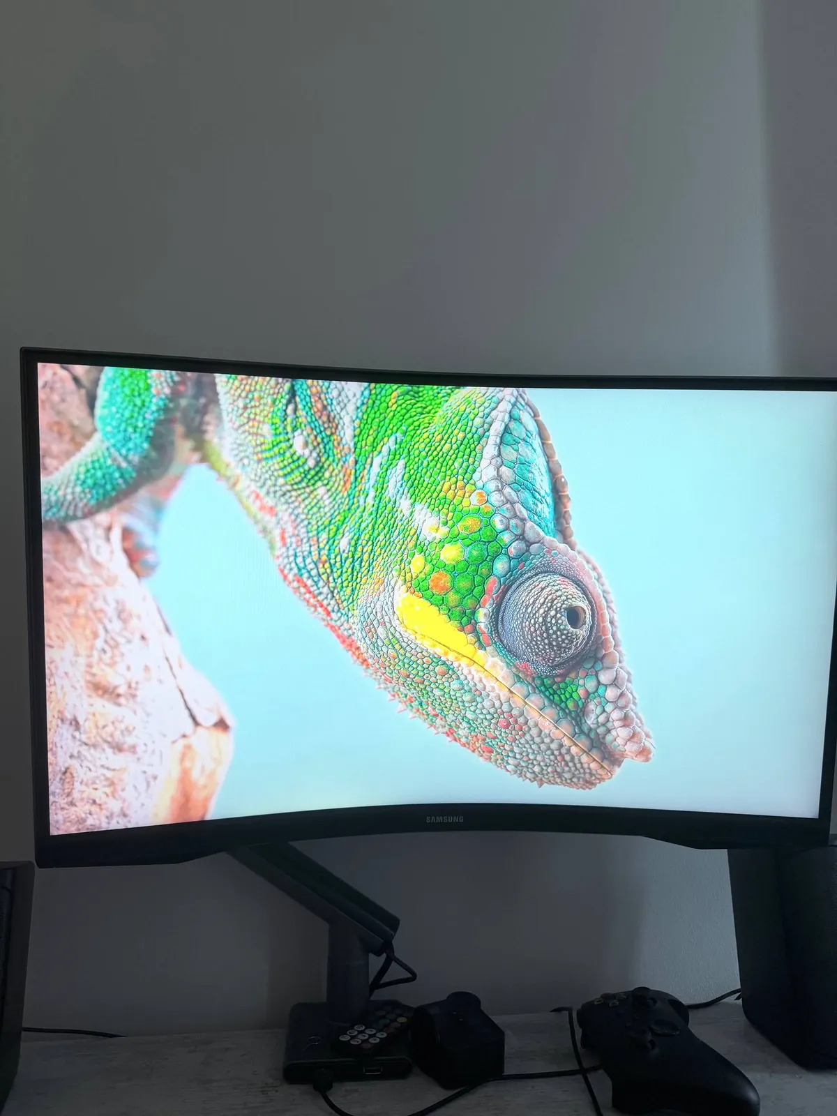 Игровой монитор Samsung Odyssey G5 27 дюймов 3