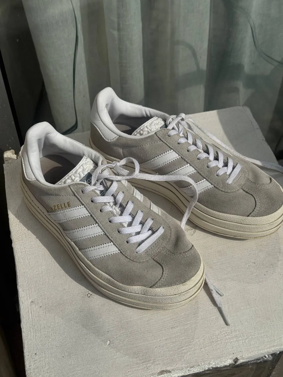 Кроссовки Adidas Gazelle Bold женские, размер 36 1