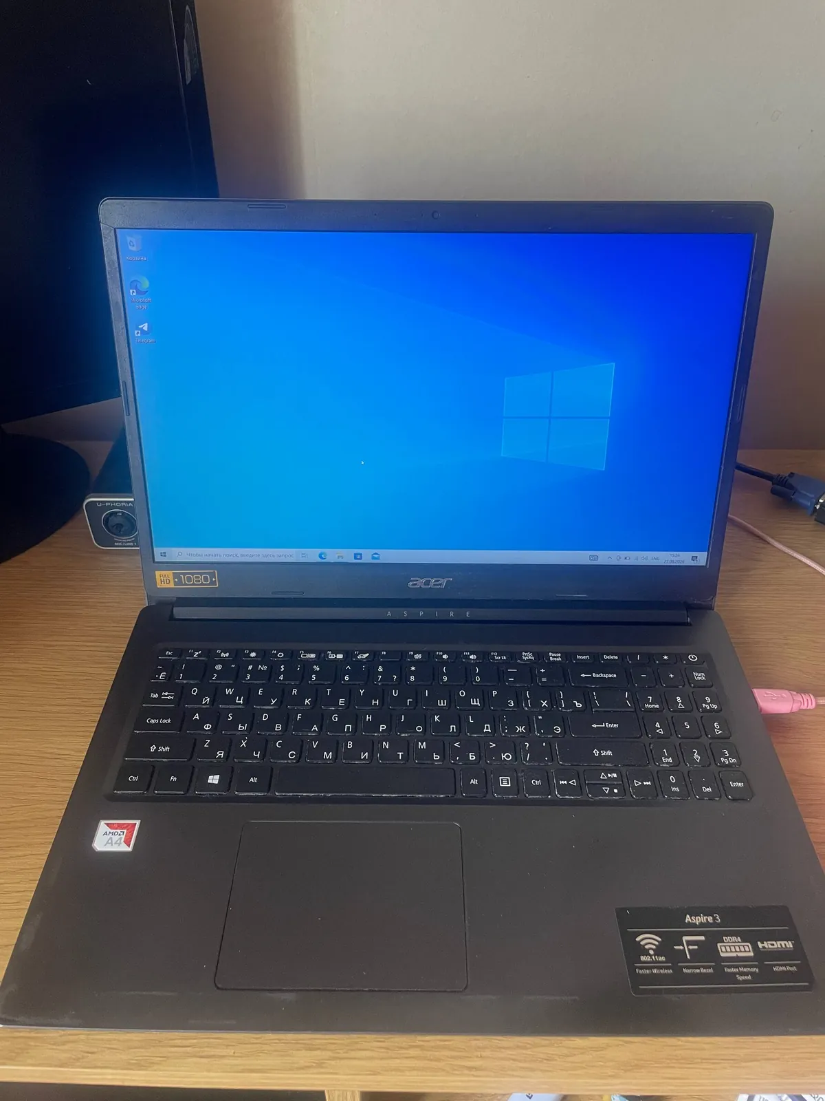 Ноутбук Acer Aspire 3, AMD A4, SSD 238 ГБ 1