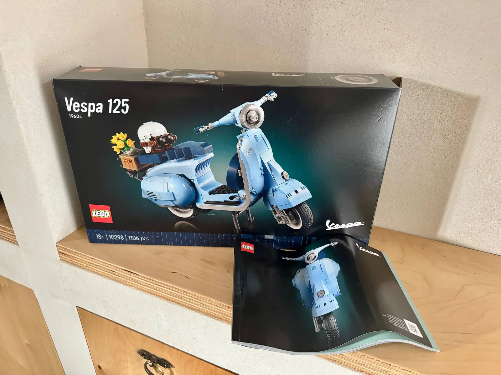 Конструктор LEGO Vespa 125 оригинал 3