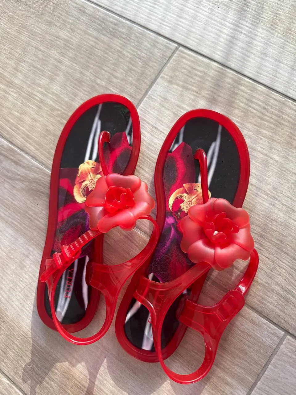 Кроссовки Puma RS-X и босоножки Furla 2