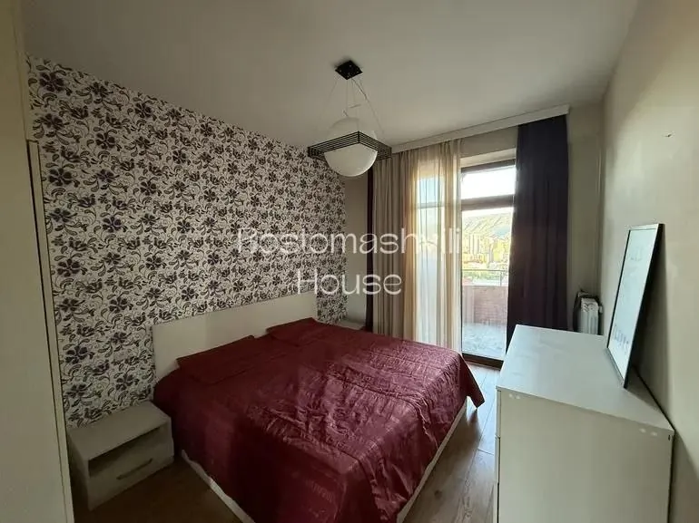 Квартира 142 м² с 4 комнатами в Сабуртало 5