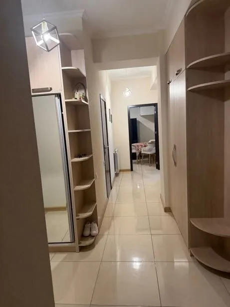 Квартира 178 м² с 5 комнатами в Сабуртало 3