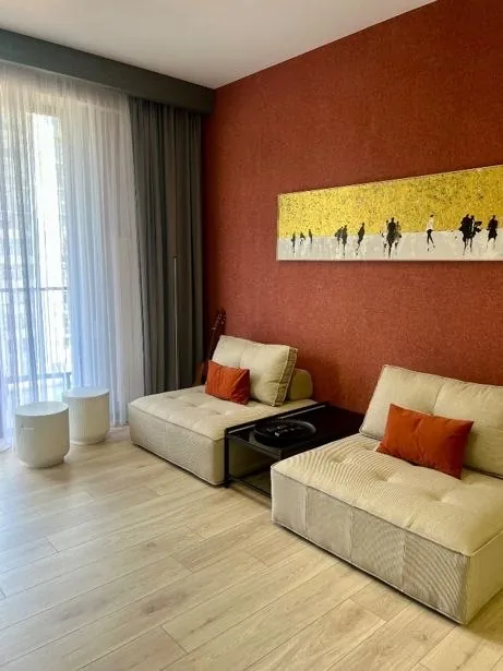 Квартира 85 м² с 3 комнатами в Сабуртало 2