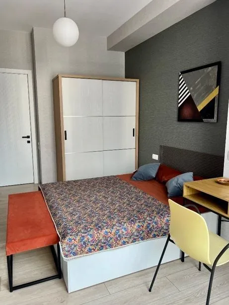 Квартира 85 м² с 3 комнатами в Сабуртало 5