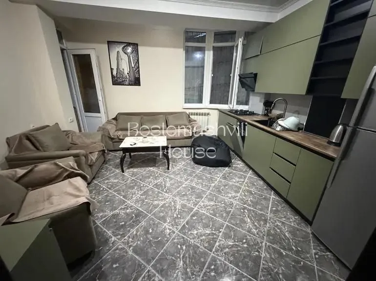 Квартира 115 м² с 3 комнатами в Сабуртало 1