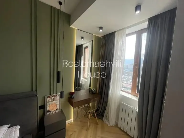 Квартира 90 м² с 3 комнатами в Дидубе 6