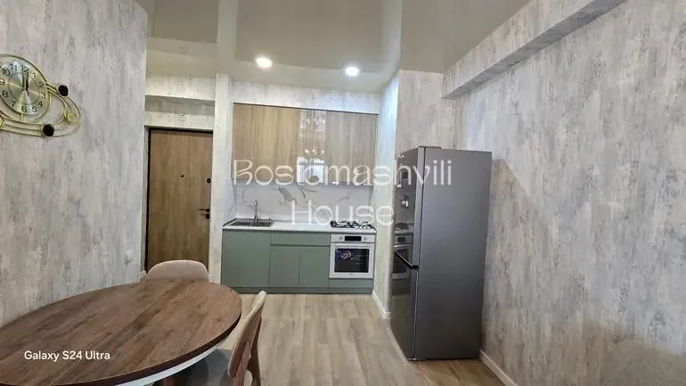 Квартира 57 м² с 2 комнатами в Дидубе 3