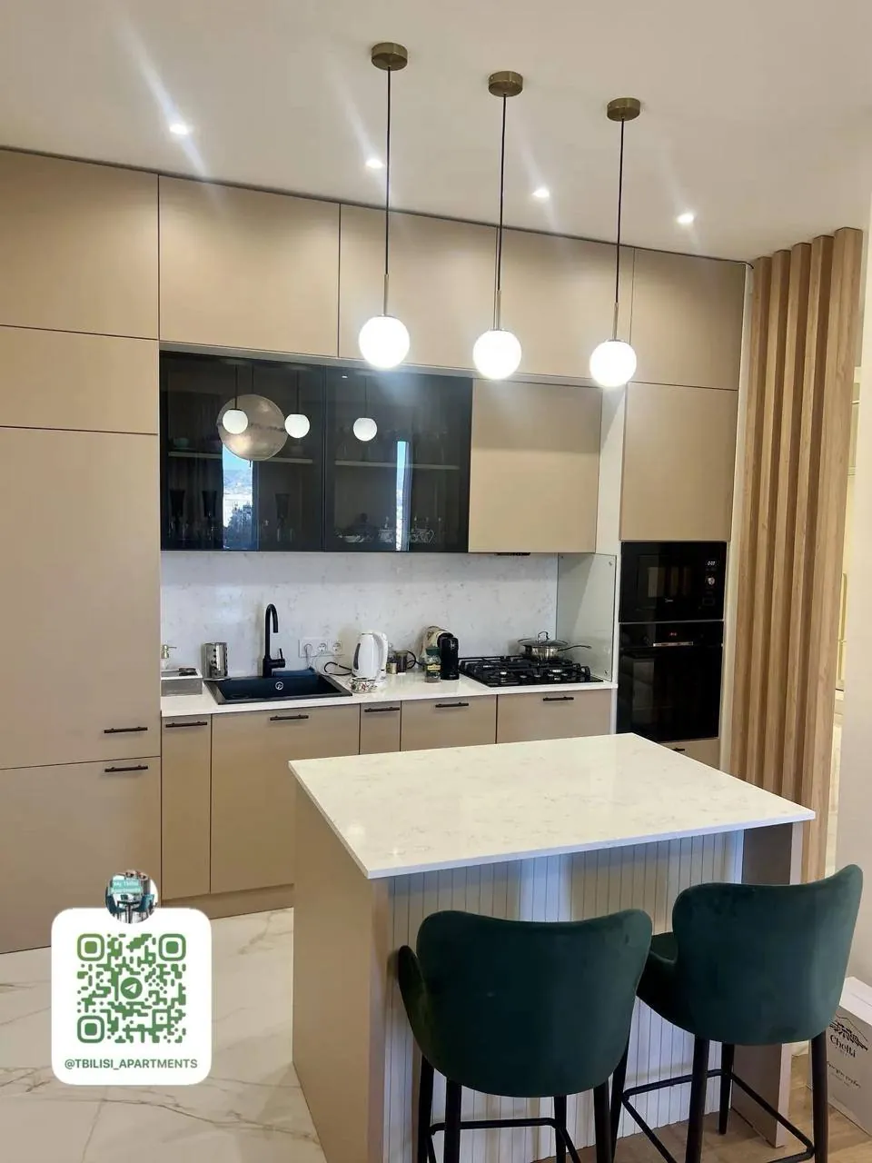 Квартира 85 м² с 3 комнатами в Ваке 6