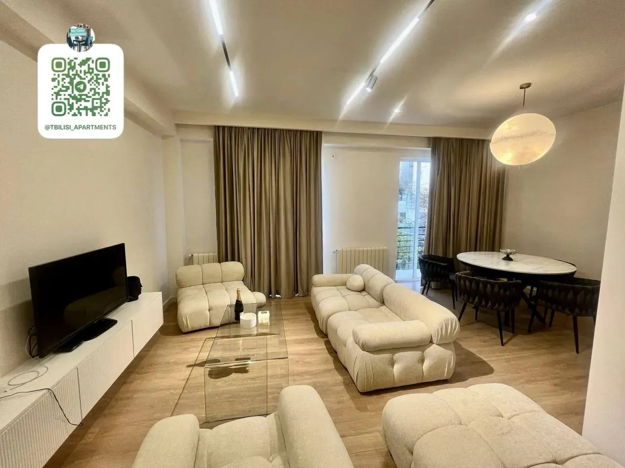 Квартира 85 м² с 3 комнатами в Ваке 1