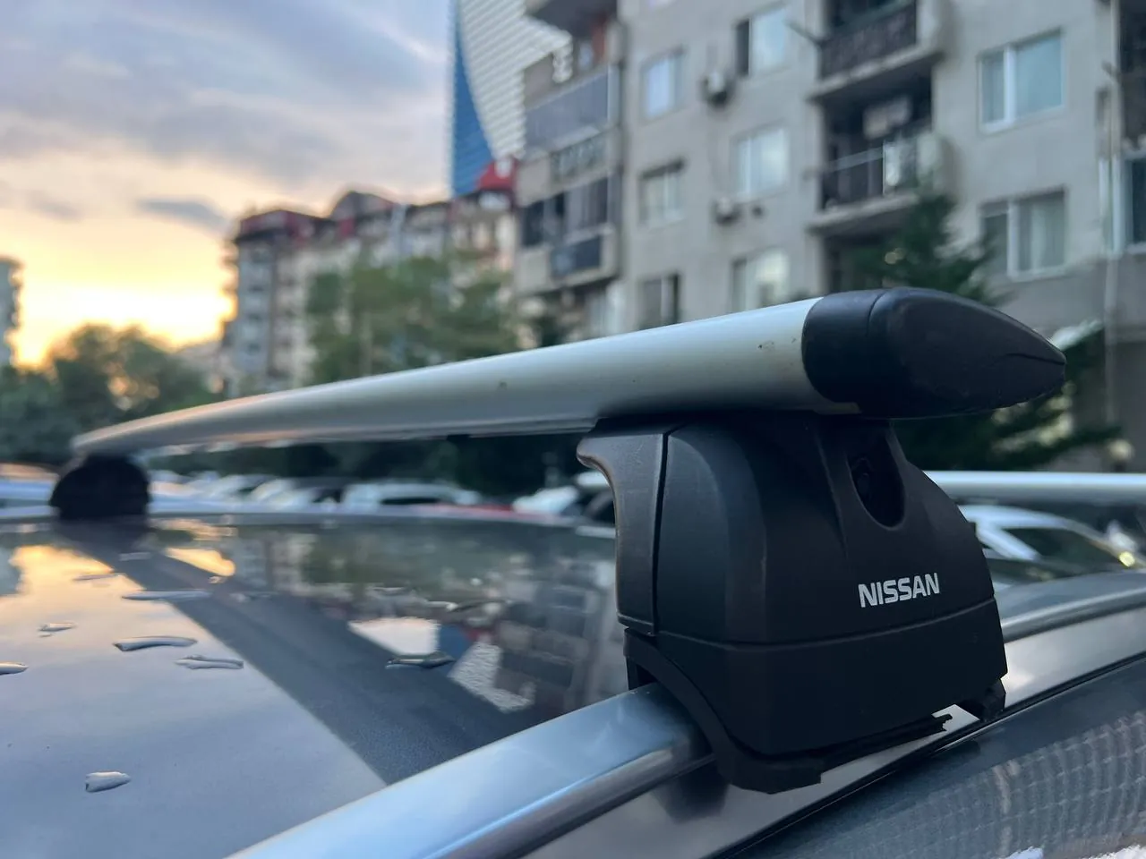 Оригинальные поперечные рейлинги Nissan для авто 1