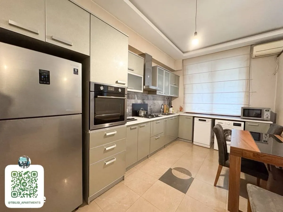 Квартира 135 м² с 2 спальнями в Сабуртало 3