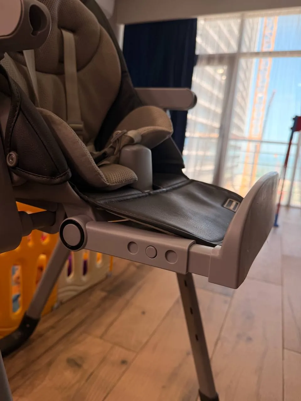 Стульчик для кормления Wellgro 3