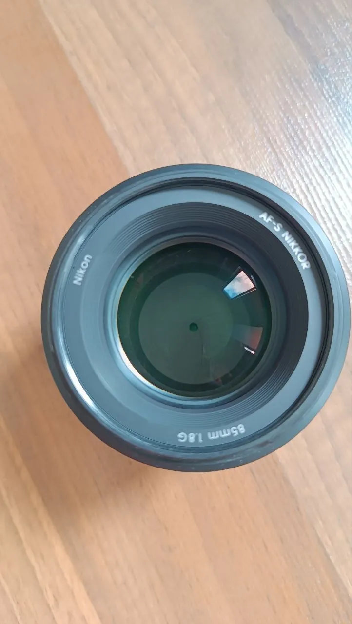 Объектив Nikon AF-S NIKKOR 85mm f/1.8G 3