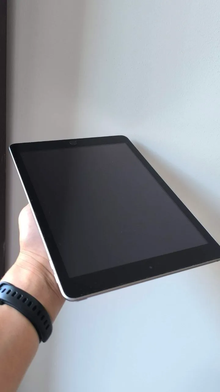 IPad 5 поколения 128GB с SIM 4