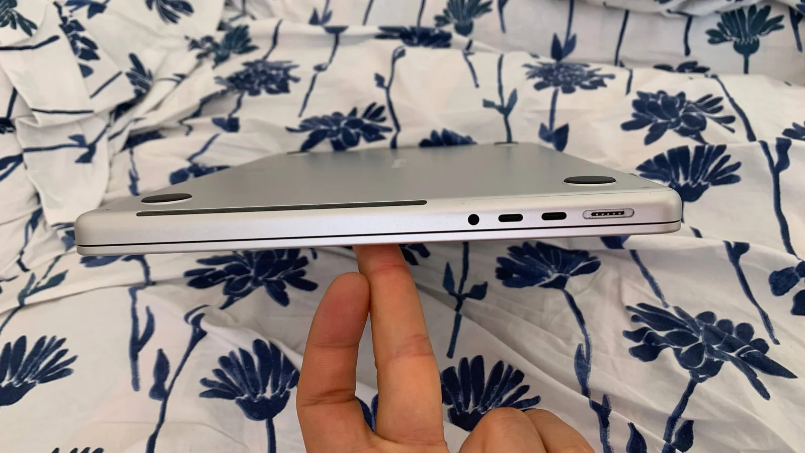 MacBook Pro 14 M5 (2025) 512GB/16GB 4