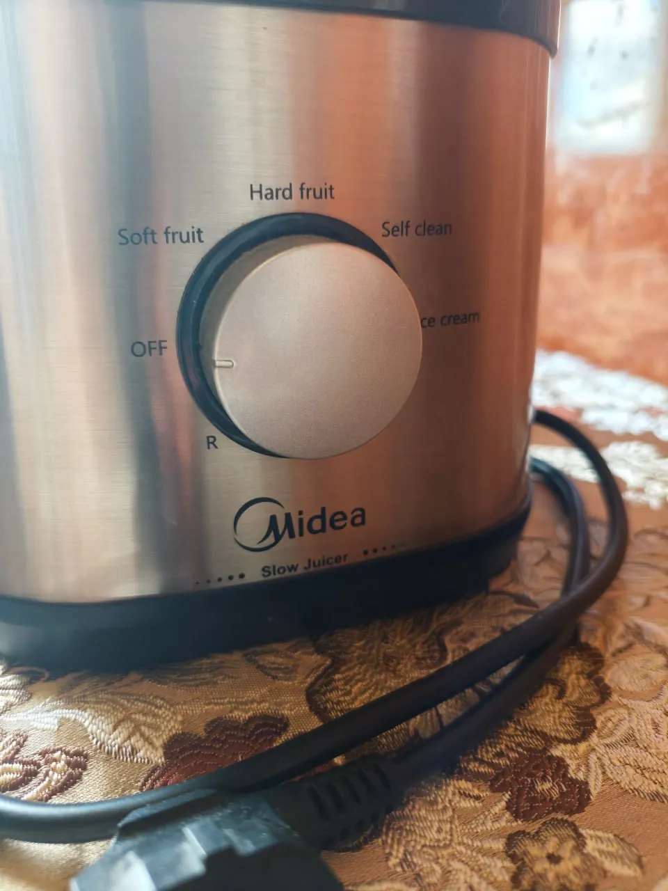 Шнековая соковыжималка Midea MJ-JS2007AW1 5
