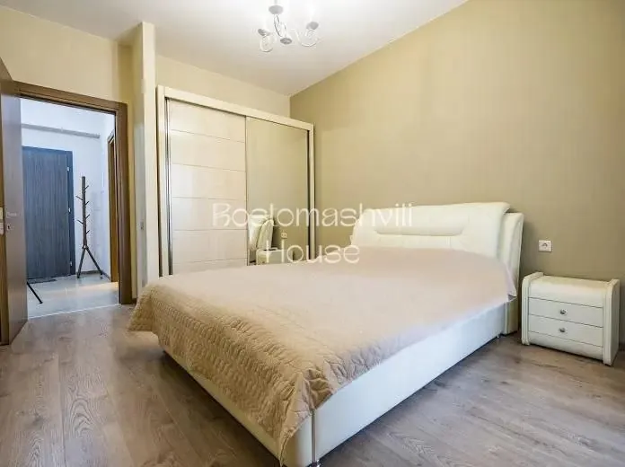 Квартира 65 м² с 2 комнатами в Сабуртало 7