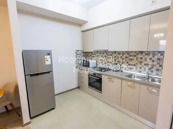 Квартира 65 м² с 2 комнатами в Сабуртало 3