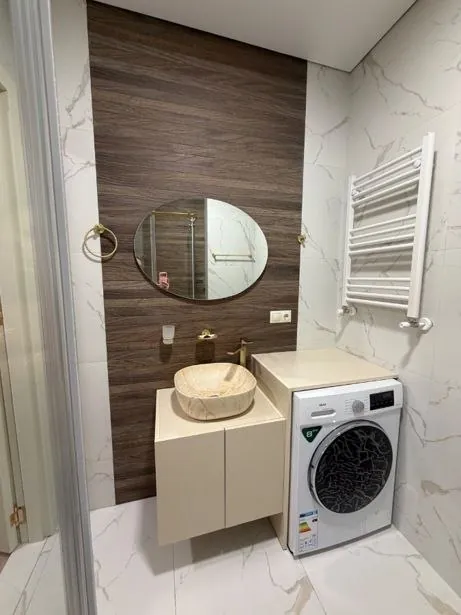 Квартира 60 м² с 2 комнатами в Чугурети 8