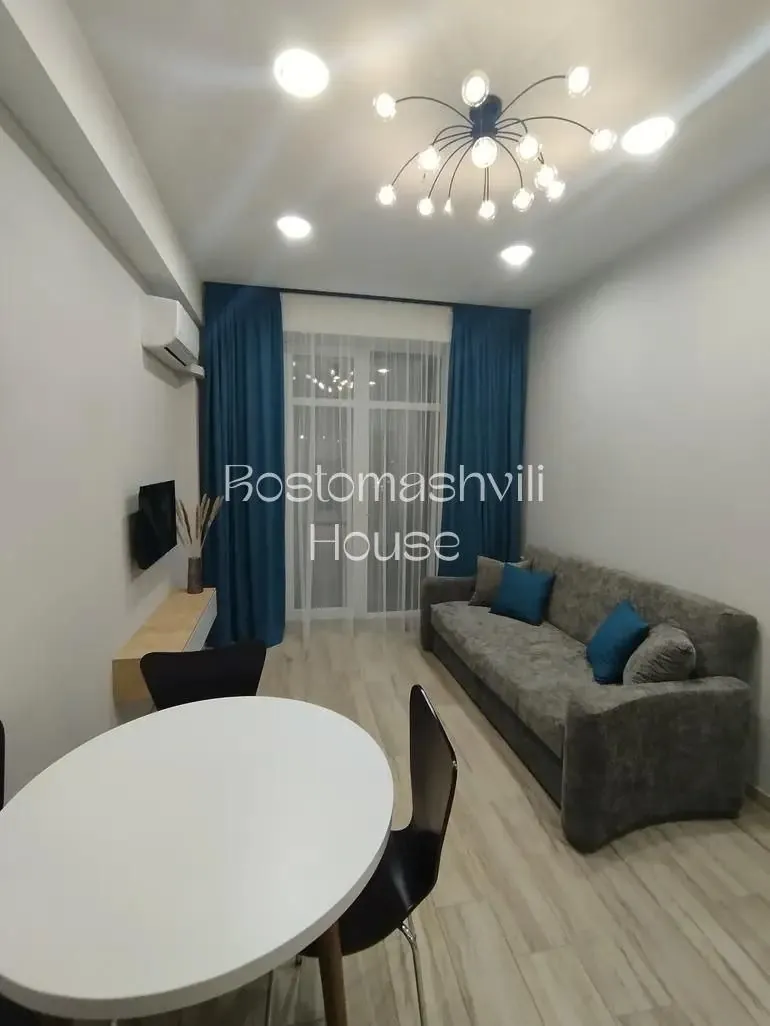 Квартира 55 м² с 2 комнатами в Исани 1