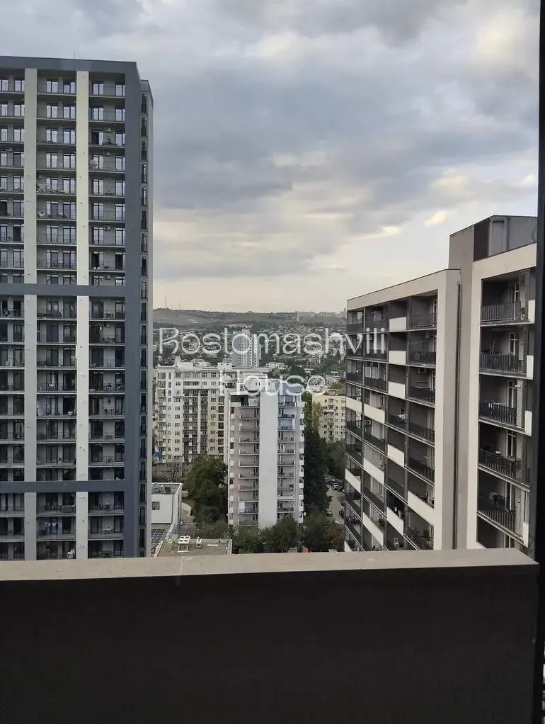 Квартира 55 м² с 2 комнатами в Исани 9