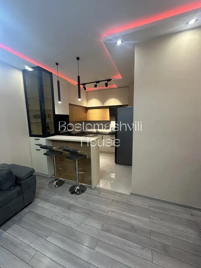 Квартира 55 м² с 2 комнатами в Сабуртало 3