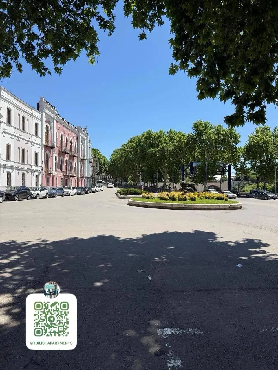 Квартира 65 м² с 2 комнатами в Чугурети 10