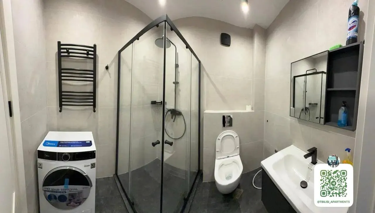 Квартира 65 м² с 2 комнатами в Чугурети 6