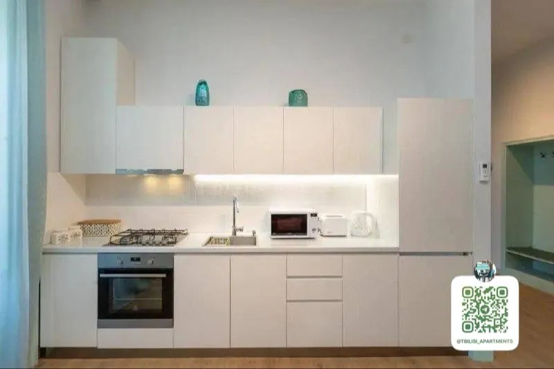 Квартира 53 м² с 2 комнатами в Мтацминда 4