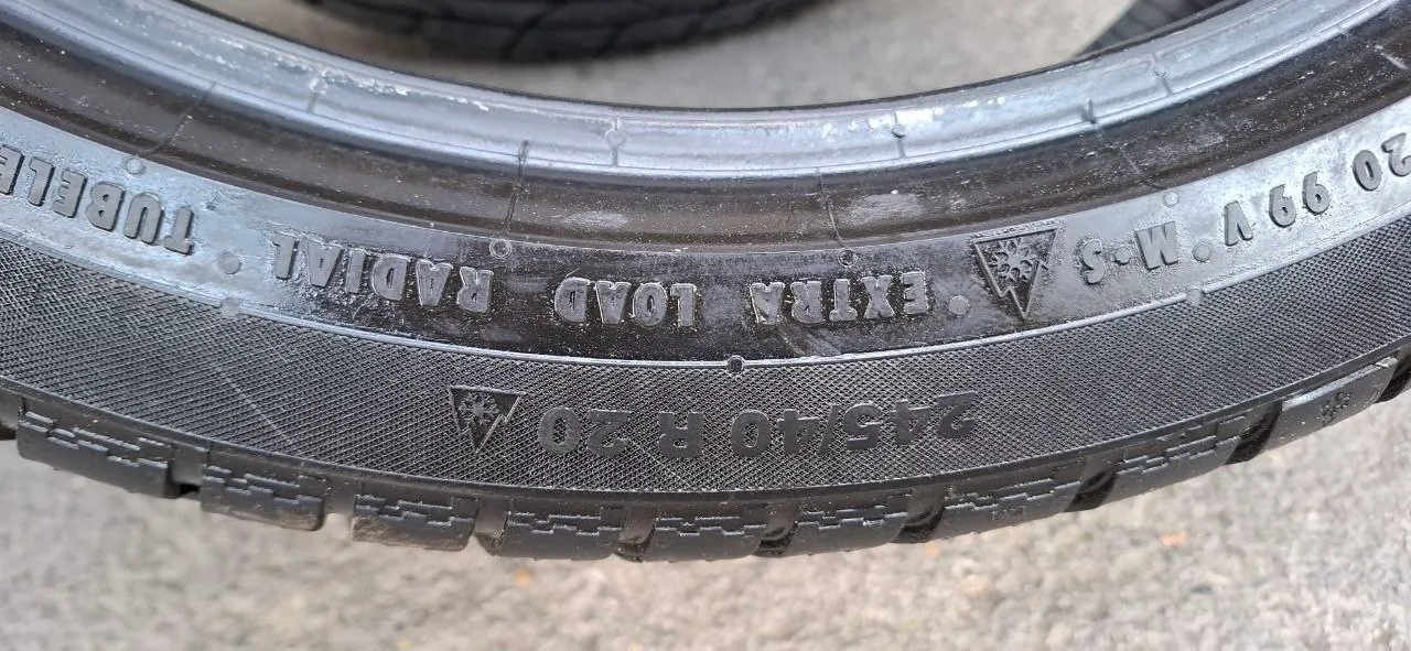 Шины Continental 245/40 R20, комплект 4 шт 1
