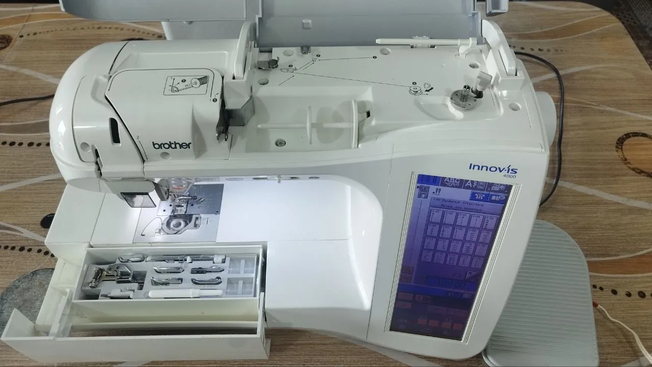 Швейно-вышивальная машина Brother Innovis 4000 1