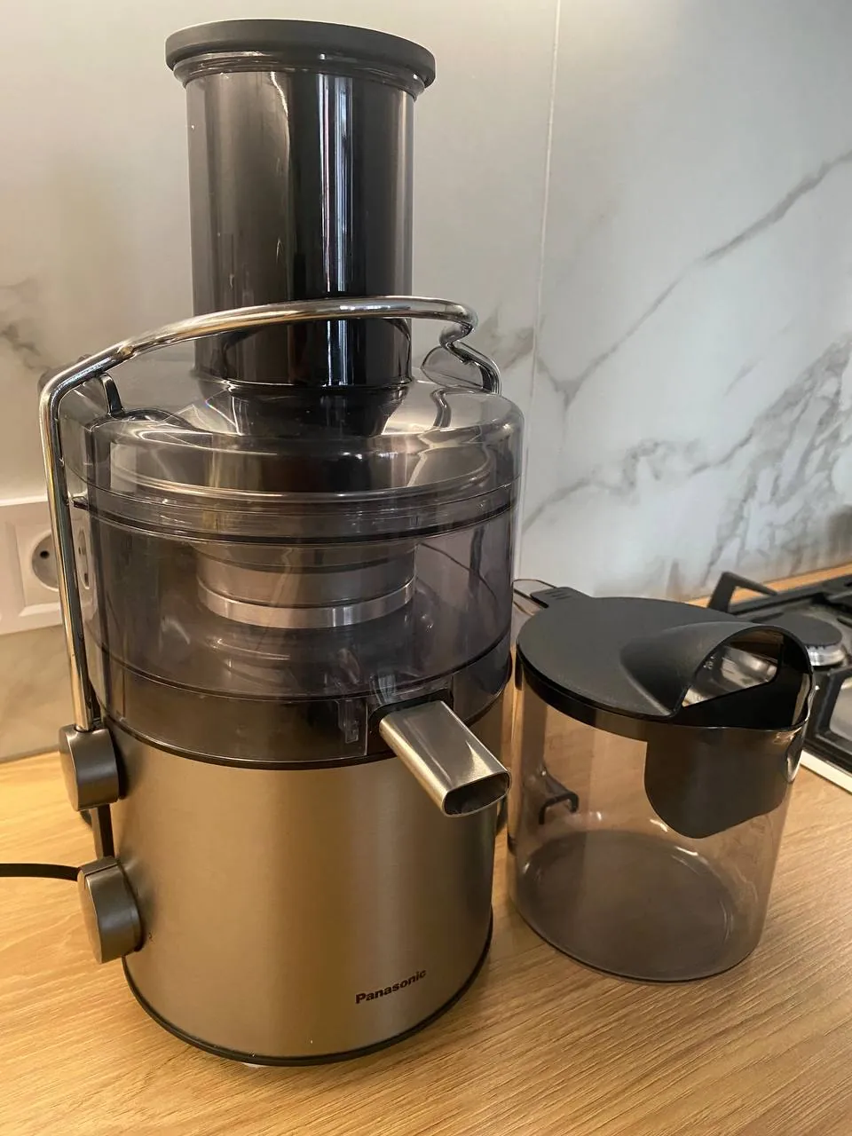 Соковыжималка Panasonic MJ-CB600, состояние хорошее 1