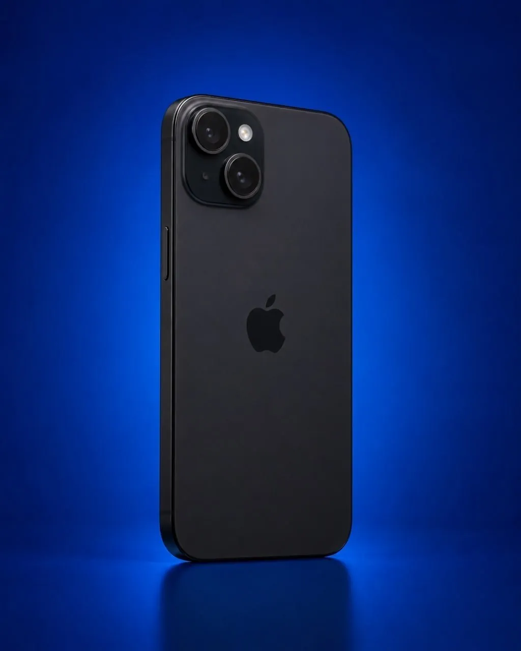 IPhone 15 128GB чёрный, хорошее состояние 3