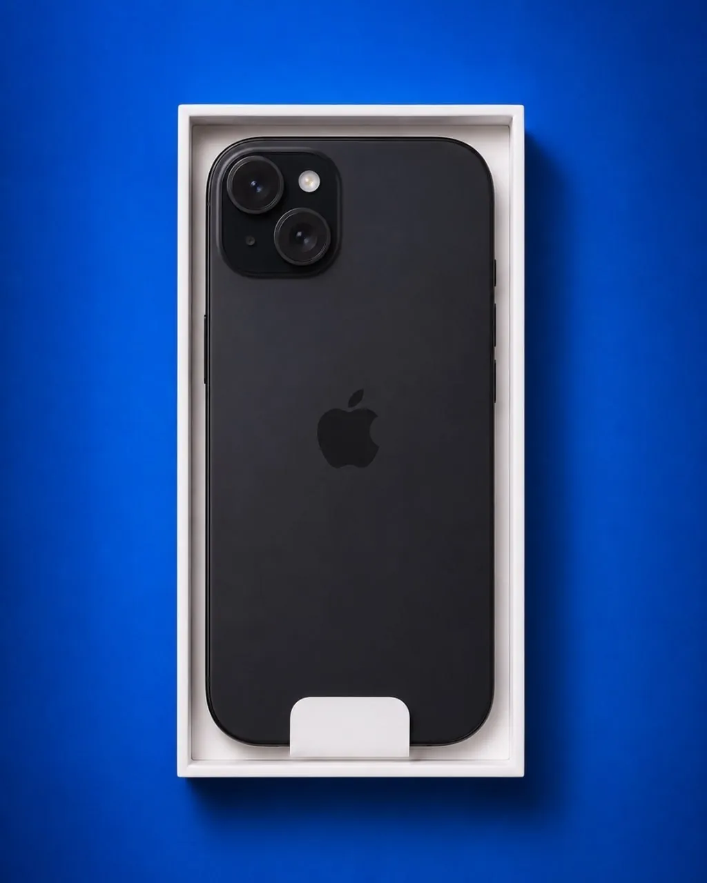 IPhone 15 128GB чёрный, хорошее состояние 2