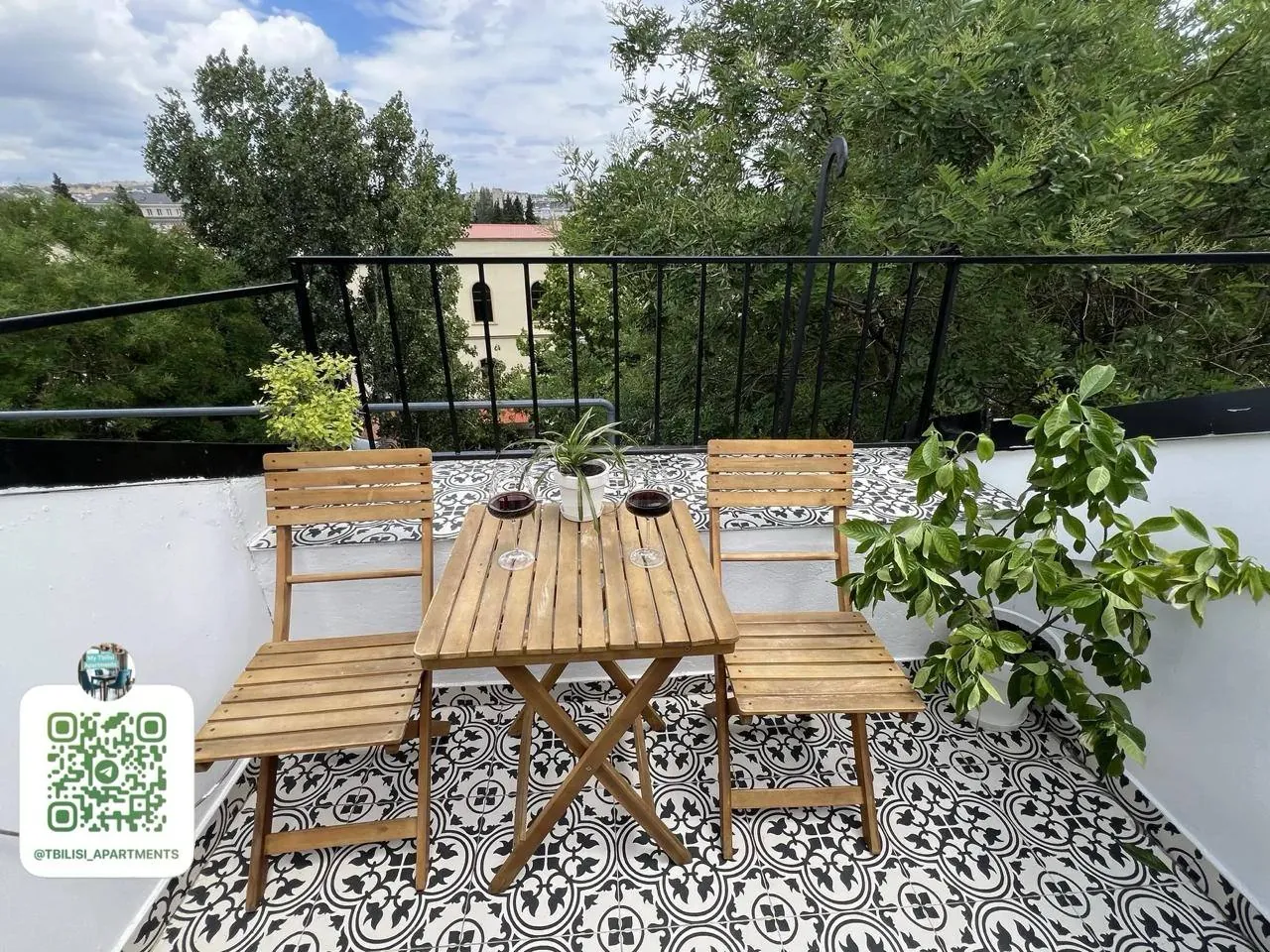 Квартира 80 м² с 3 комнатами в Чугурети 8