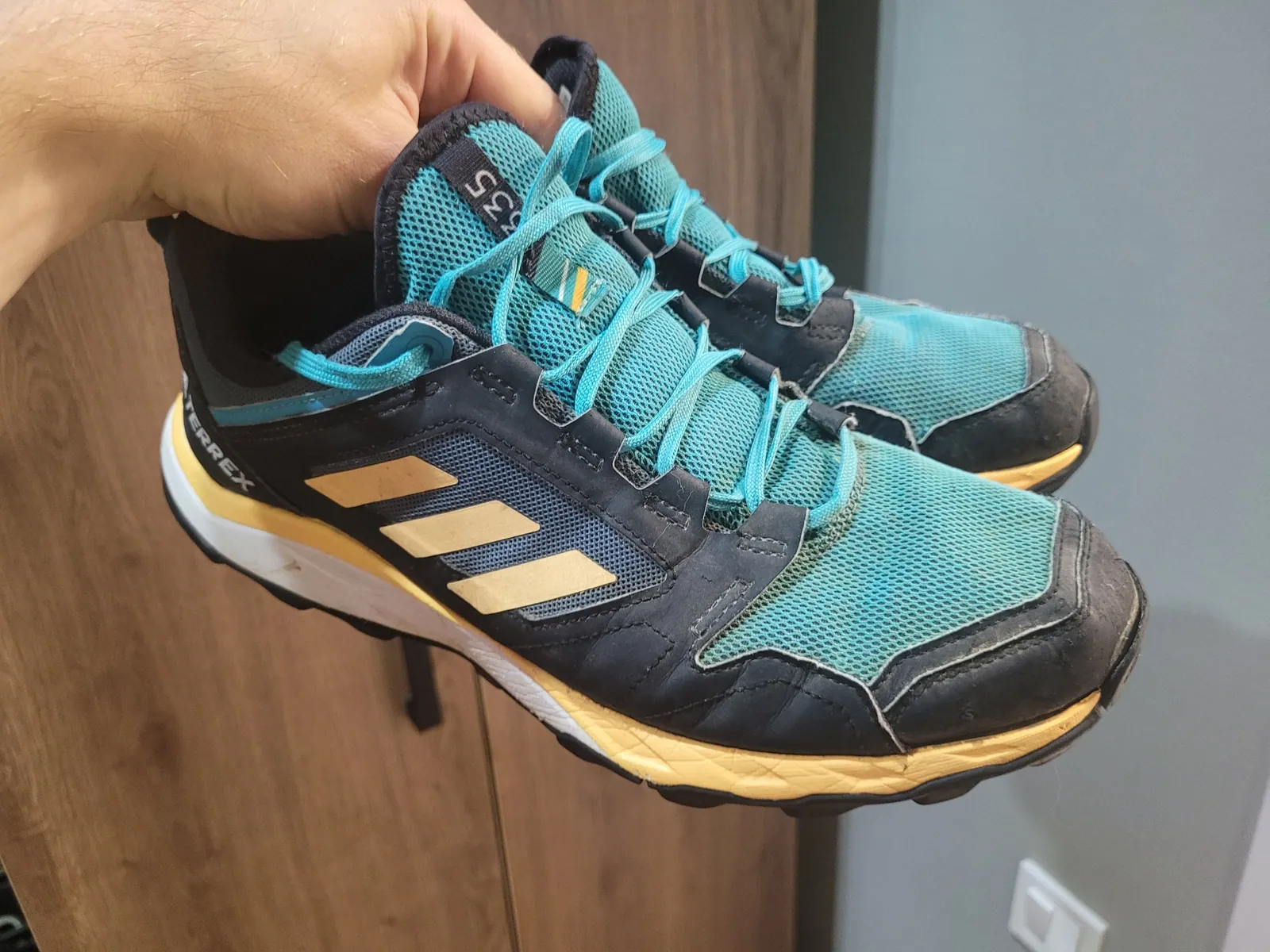 Кроссовки Fila и Adidas б/у отдам 4