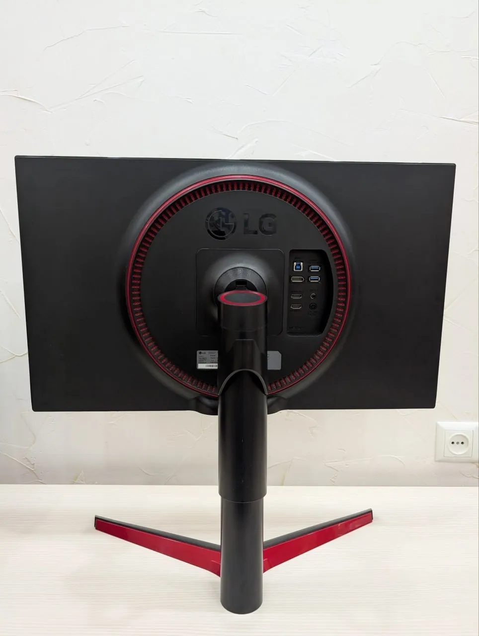 Монитор LG UltraGear 27 дюймов 4