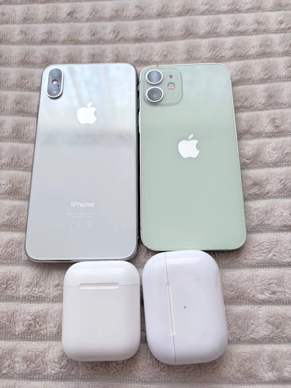 Техника Apple: iPhone и AirPods 1