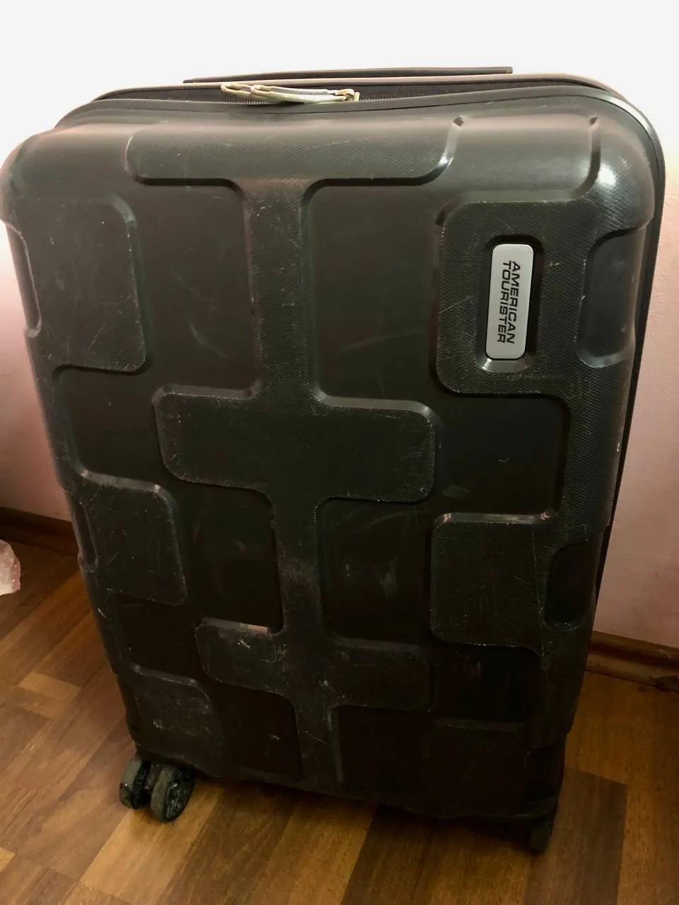 Чемодан American Tourister прочный б/у 1